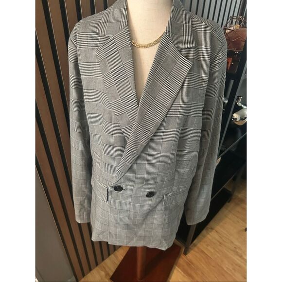 Fashion Nova black and white blazer size 2XL work attire work blazer - Picture 1 of 6